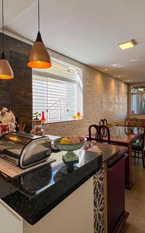 Casa à venda com 430m², 4 quartos e 4 vagas