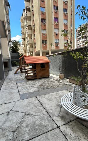 Apartamento à venda com 75m², 2 quartos e 1 vagaÁrea comum - Playground