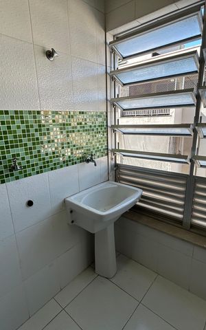 Apartamento à venda com 75m², 2 quartos e 1 vagaÁrea de Serviço