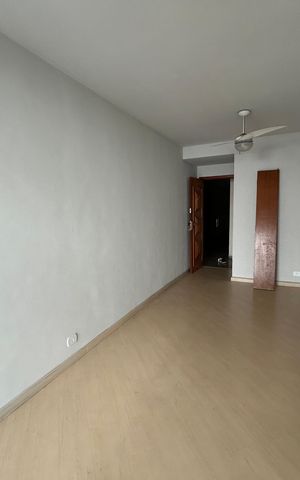 Apartamento à venda com 75m², 2 quartos e 1 vagaSala