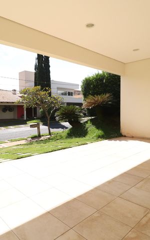 Casa de condomínio para alugar com 485m², 4 quartos e 2 vagasGaragem