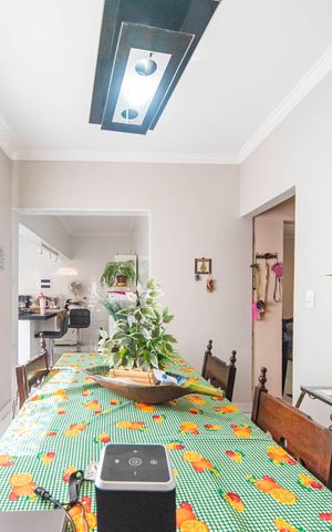 Casa à venda com 179m², 3 quartos e 2 vagas Casa à venda com 179m², 3 quartos e 2 vagasSala de Jantar