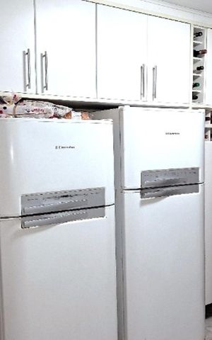 Casa à venda com 192m², 3 quartos e 2 vagas Casa à venda com 192m², 3 quartos e 2 vagasCozinha