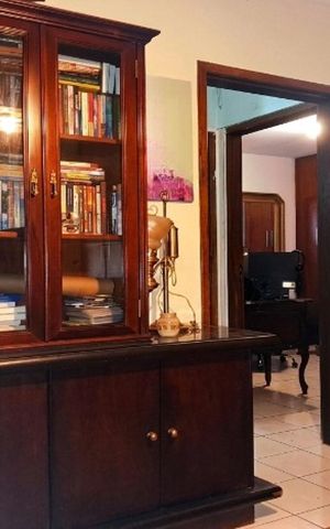 Casa à venda com 192m², 3 quartos e 2 vagas Casa à venda com 192m², 3 quartos e 2 vagasSala