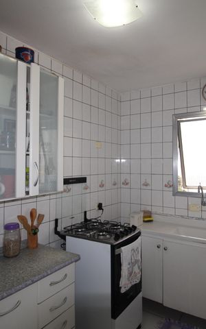 Apartamento à venda com 64m², 2 quartos e 1 vagaCozinha