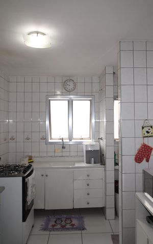 Apartamento à venda com 64m², 2 quartos e 1 vagaCozinha