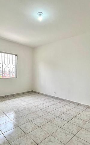 Casa à venda com 220m², 2 quartos e 1 vaga Casa à venda com 220m², 2 quartos e 1 vagaQuarto 3