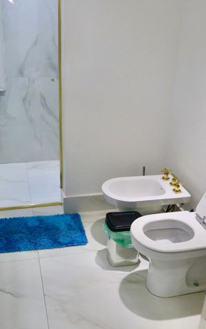 Casa de condomínio à venda com 2500m², 5 quartos e 20 vagas Casa de condomínio à venda com 2500m², 5 quartos e 20 vagasBanheiro da Suíte