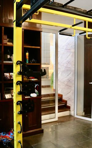 Casa de condomínio à venda com 2500m², 5 quartos e 20 vagas Casa de condomínio à venda com 2500m², 5 quartos e 20 vagasÁrea comum