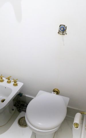 Casa de condomínio à venda com 2500m², 5 quartos e 20 vagas Casa de condomínio à venda com 2500m², 5 quartos e 20 vagasBanheiro Suíte 3
