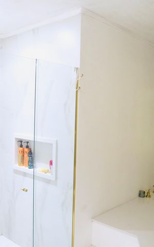Casa de condomínio à venda com 2500m², 5 quartos e 20 vagas Casa de condomínio à venda com 2500m², 5 quartos e 20 vagasBanheiro Suíte 3