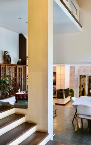Casa de condomínio à venda com 2500m², 5 quartos e 20 vagas Casa de condomínio à venda com 2500m², 5 quartos e 20 vagasCorredor