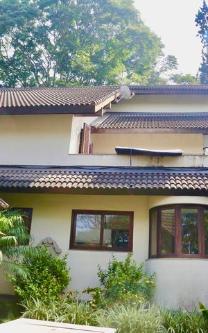 Casa de condomínio à venda com 2500m², 5 quartos e 20 vagas Casa de condomínio à venda com 2500m², 5 quartos e 20 vagasÁrea comum