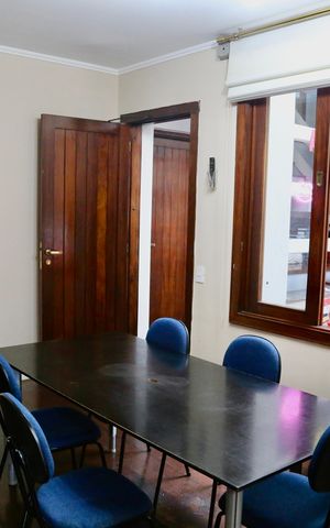 Casa de condomínio à venda com 2500m², 5 quartos e 20 vagas Casa de condomínio à venda com 2500m², 5 quartos e 20 vagasCopa