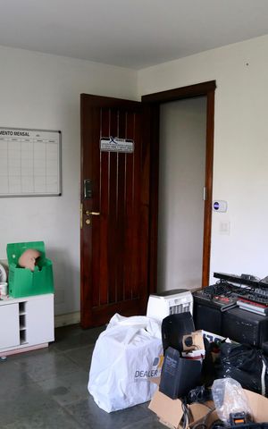 Casa de condomínio à venda com 2500m², 5 quartos e 20 vagas Casa de condomínio à venda com 2500m², 5 quartos e 20 vagasCozinha