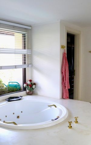 Casa de condomínio à venda com 2500m², 5 quartos e 20 vagas Casa de condomínio à venda com 2500m², 5 quartos e 20 vagasBanheiro da Suíte