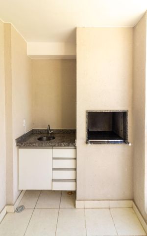 Apartamento para alugar com 73m², 2 quartos e 1 vaga Apartamento para alugar com 73m², 2 quartos e 1 vagaVaranda