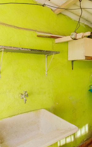 Casa à venda com 150m², 3 quartos e 1 vaga Casa à venda com 150m², 3 quartos e 1 vagaArea de Serviço