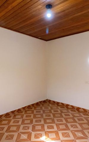 Casa à venda com 150m², 3 quartos e 1 vaga Casa à venda com 150m², 3 quartos e 1 vagaQuarto 1