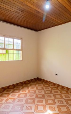 Casa à venda com 150m², 3 quartos e 1 vaga Casa à venda com 150m², 3 quartos e 1 vagaQuarto 1