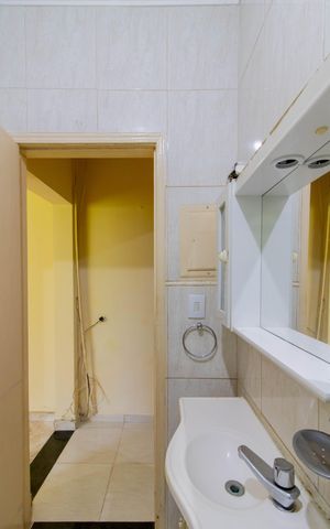 Casa à venda com 150m², 3 quartos e 1 vaga Casa à venda com 150m², 3 quartos e 1 vagaBanheiro