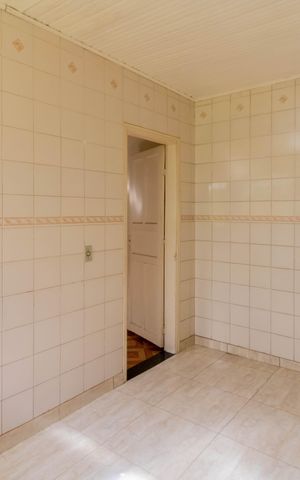 Casa à venda com 150m², 3 quartos e 1 vaga Casa à venda com 150m², 3 quartos e 1 vagaCozinha