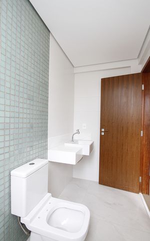 Apartamento à venda com 135m², 4 quartos e 3 vagasBanheiro da Suíte 2