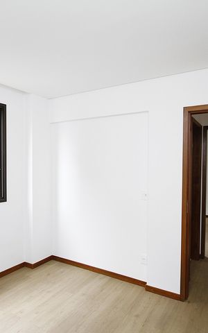 Apartamento à venda com 135m², 4 quartos e 3 vagasQuarto 4
