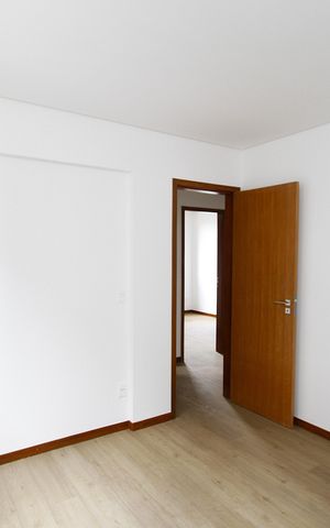 Apartamento à venda com 135m², 4 quartos e 3 vagasQuarto 4