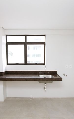 Apartamento à venda com 135m², 4 quartos e 3 vagasÁrea de Serviço