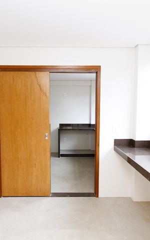 Apartamento à venda com 135m², 4 quartos e 3 vagasÁrea de Serviço