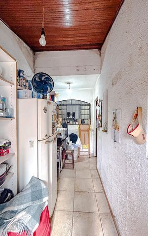Casa à venda com 170m², 3 quartos e 2 vagasCorredor
