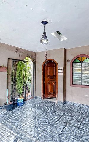 Casa à venda com 170m², 3 quartos e 2 vagasGaragem