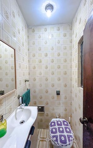 Casa à venda com 170m², 3 quartos e 2 vagasLavabo