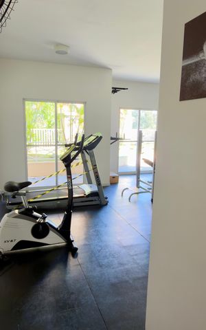 Apartamento à venda com 56m², 2 quartos e 2 vagas Apartamento à venda com 56m², 2 quartos e 2 vagasAcademia