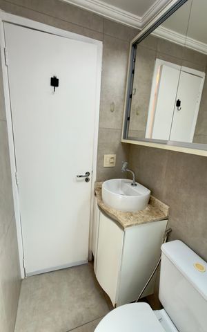 Apartamento à venda com 56m², 2 quartos e 2 vagas Apartamento à venda com 56m², 2 quartos e 2 vagasBanheiro