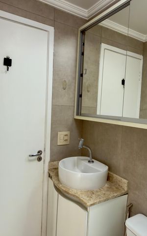 Apartamento à venda com 56m², 2 quartos e 2 vagas Apartamento à venda com 56m², 2 quartos e 2 vagasSuíte Banheiro