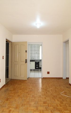 Apartamento à venda com 80m², 2 quartos e sem vagaSala