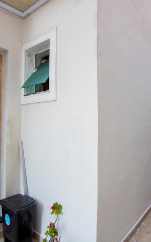 Casa à venda com 114m², 2 quartos e 2 vagas Casa à venda com 114m², 2 quartos e 2 vagasCorredor externo