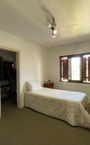 Casa à venda com 235m², 3 quartos e 2 vagas