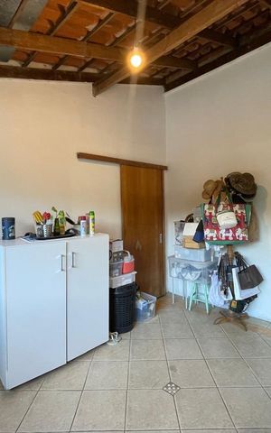Casa à venda com 235m², 3 quartos e 2 vagas