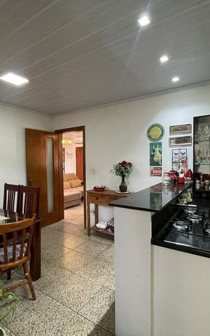 Casa à venda com 235m², 3 quartos e 2 vagas
