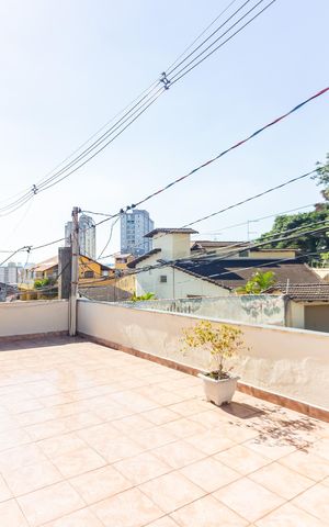 Casa à venda com 300m², 3 quartos e 7 vagas Casa à venda com 300m², 3 quartos e 7 vagasSacada