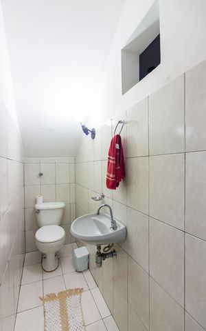 Casa à venda com 300m², 3 quartos e 7 vagas Casa à venda com 300m², 3 quartos e 7 vagasLavabo
