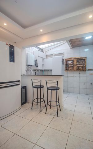 Casa de condomínio à venda com 100m², 3 quartos e 1 vaga Casa de condomínio à venda com 100m², 3 quartos e 1 vagaCozinha