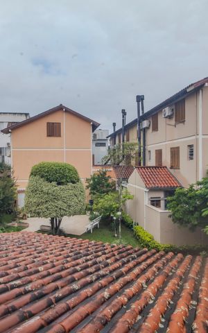 Casa de condomínio à venda com 100m², 3 quartos e 1 vaga Casa de condomínio à venda com 100m², 3 quartos e 1 vagaVista