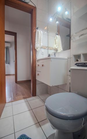 Casa de condomínio à venda com 100m², 3 quartos e 1 vaga Casa de condomínio à venda com 100m², 3 quartos e 1 vagaBanheiro