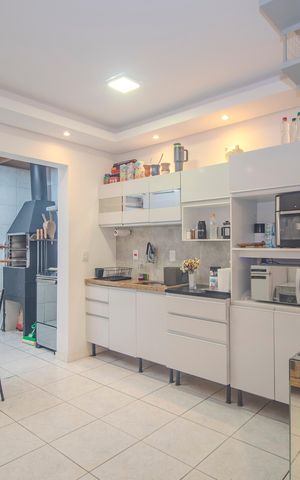 Casa de condomínio à venda com 100m², 3 quartos e 1 vaga Casa de condomínio à venda com 100m², 3 quartos e 1 vagaCozinha