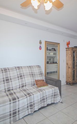 Casa de condomínio à venda com 100m², 3 quartos e 1 vaga Casa de condomínio à venda com 100m², 3 quartos e 1 vagaSala