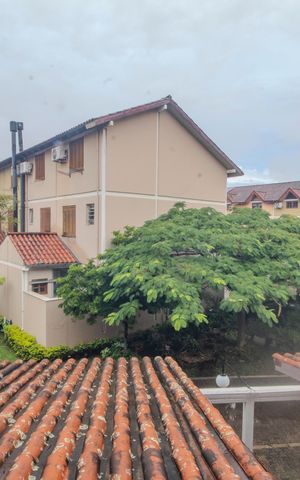 Casa de condomínio à venda com 100m², 3 quartos e 1 vaga Casa de condomínio à venda com 100m², 3 quartos e 1 vagaVista